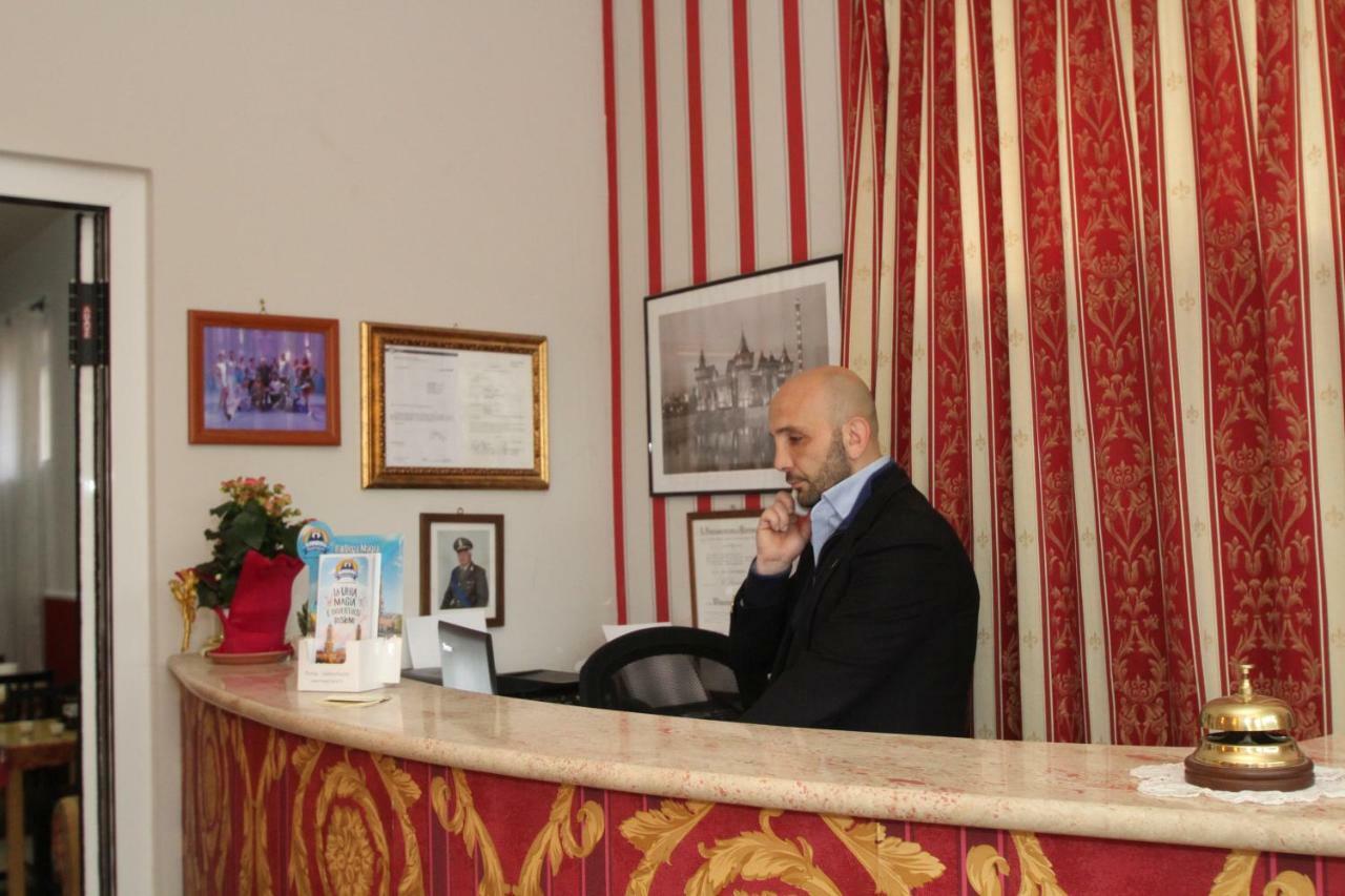Hotel Magnolia Valmontone Zewnętrze zdjęcie